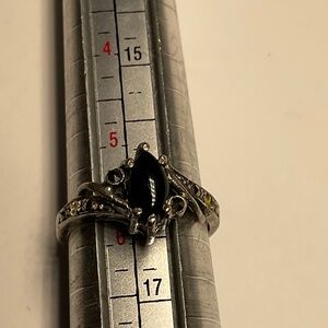 Vintage Sterling Silver Black Onyx Ring. Size 5.5